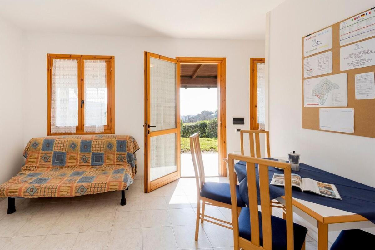 فندق Villino Garden & Pool Marina dʼMarina dʼAndora المظهر الخارجي الصورة