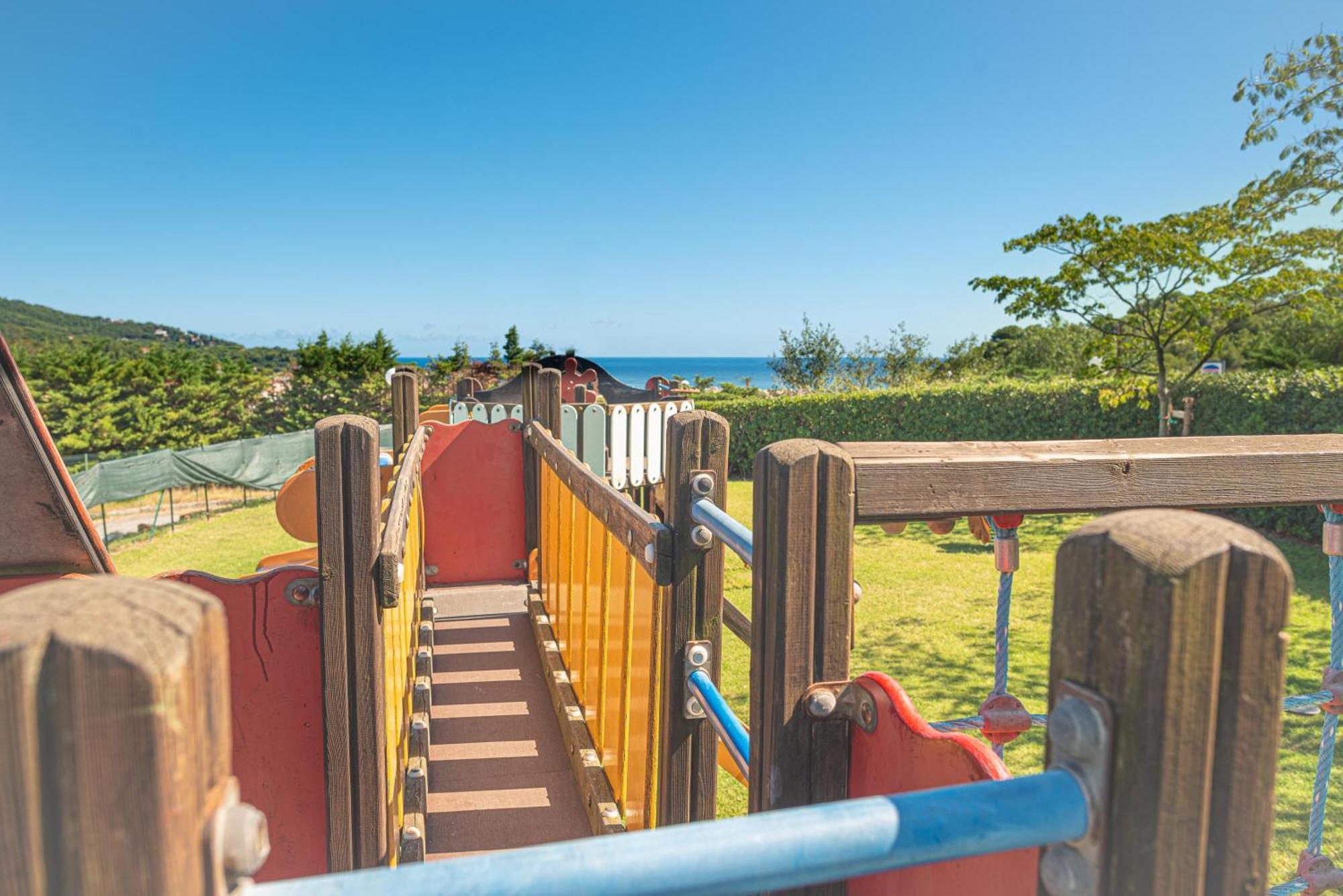 فندق Villino Garden & Pool Marina dʼMarina dʼAndora المظهر الخارجي الصورة