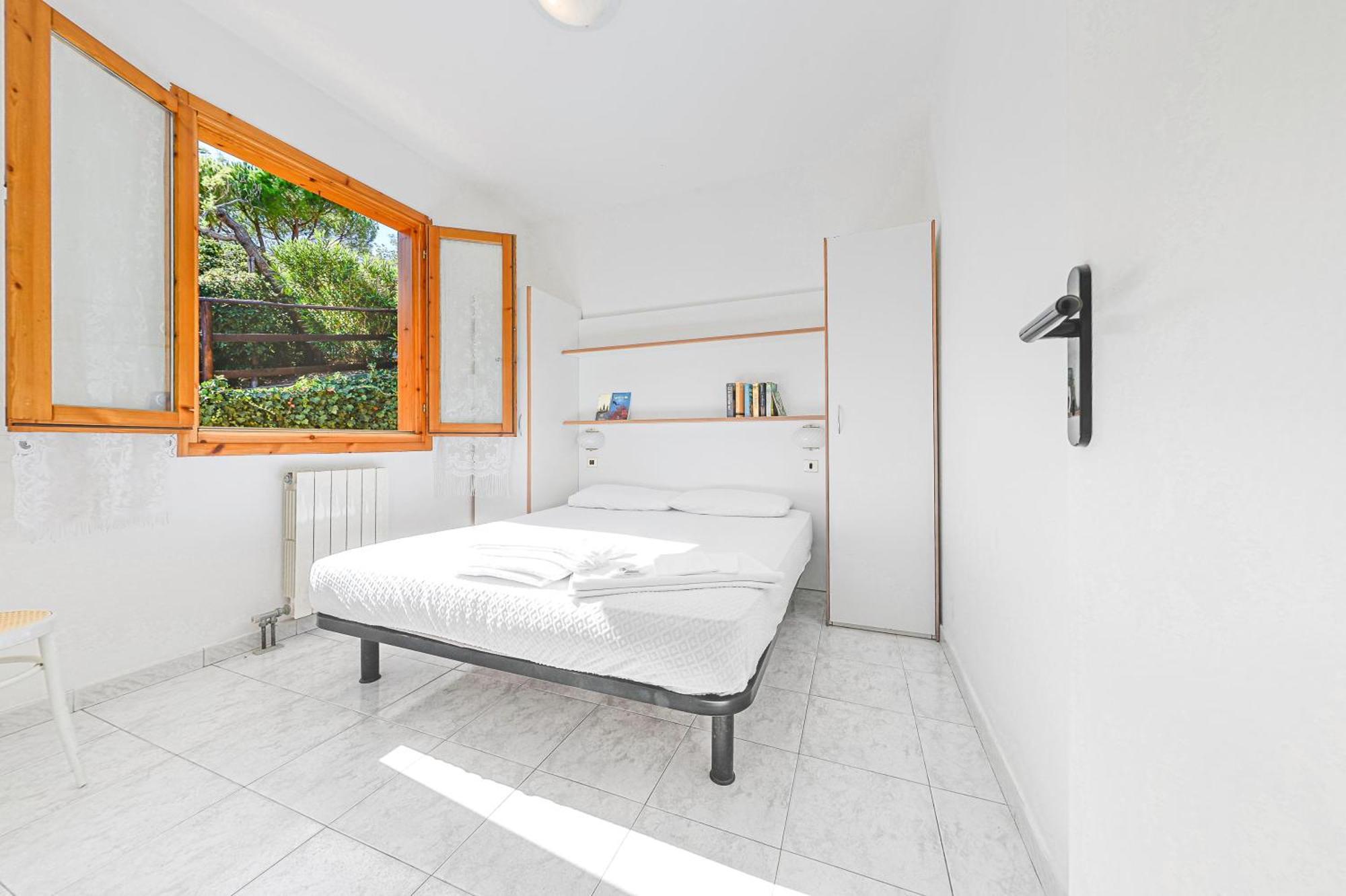 فندق Villino Garden & Pool Marina dʼMarina dʼAndora المظهر الخارجي الصورة