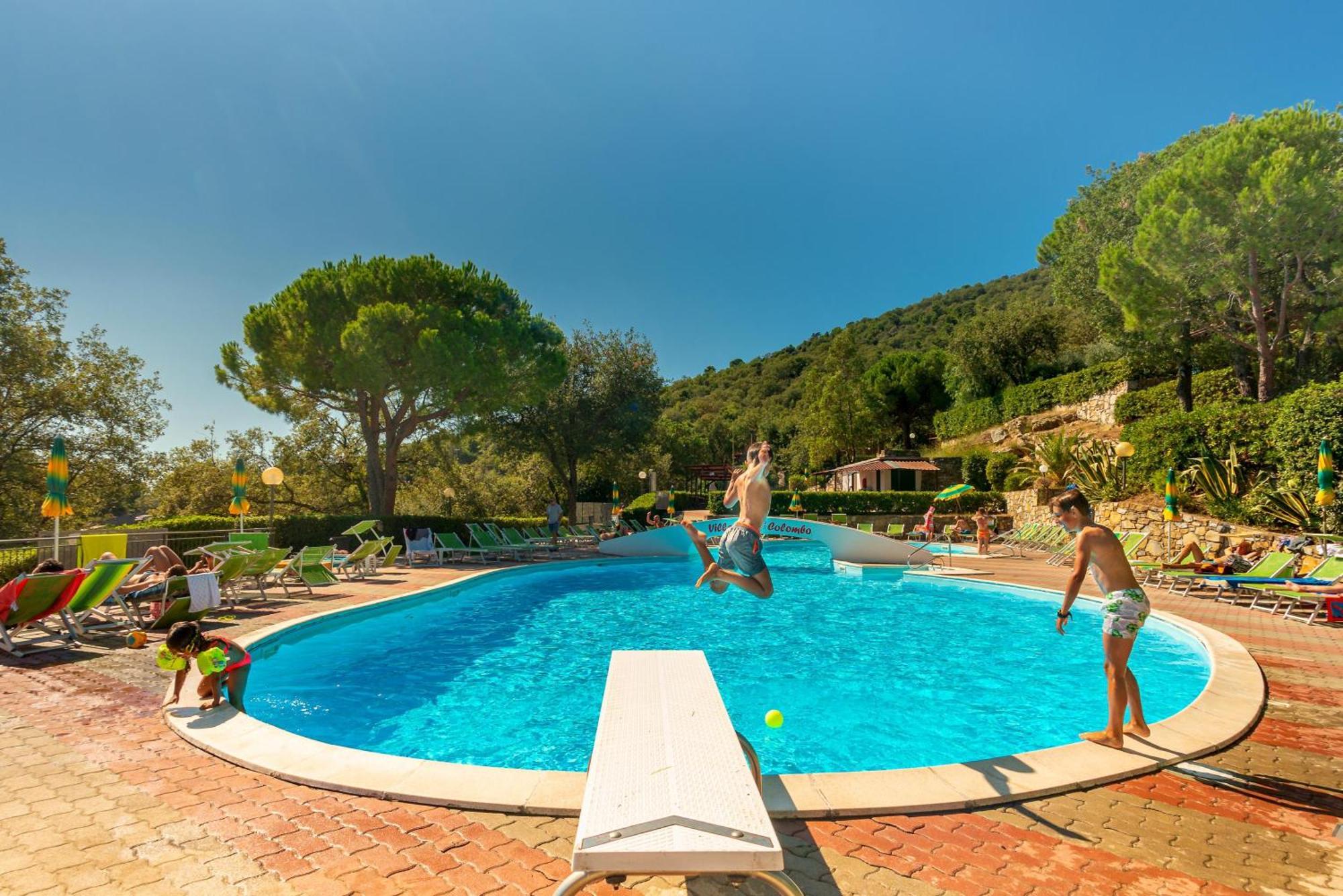 فندق Villino Garden & Pool Marina dʼMarina dʼAndora المظهر الخارجي الصورة