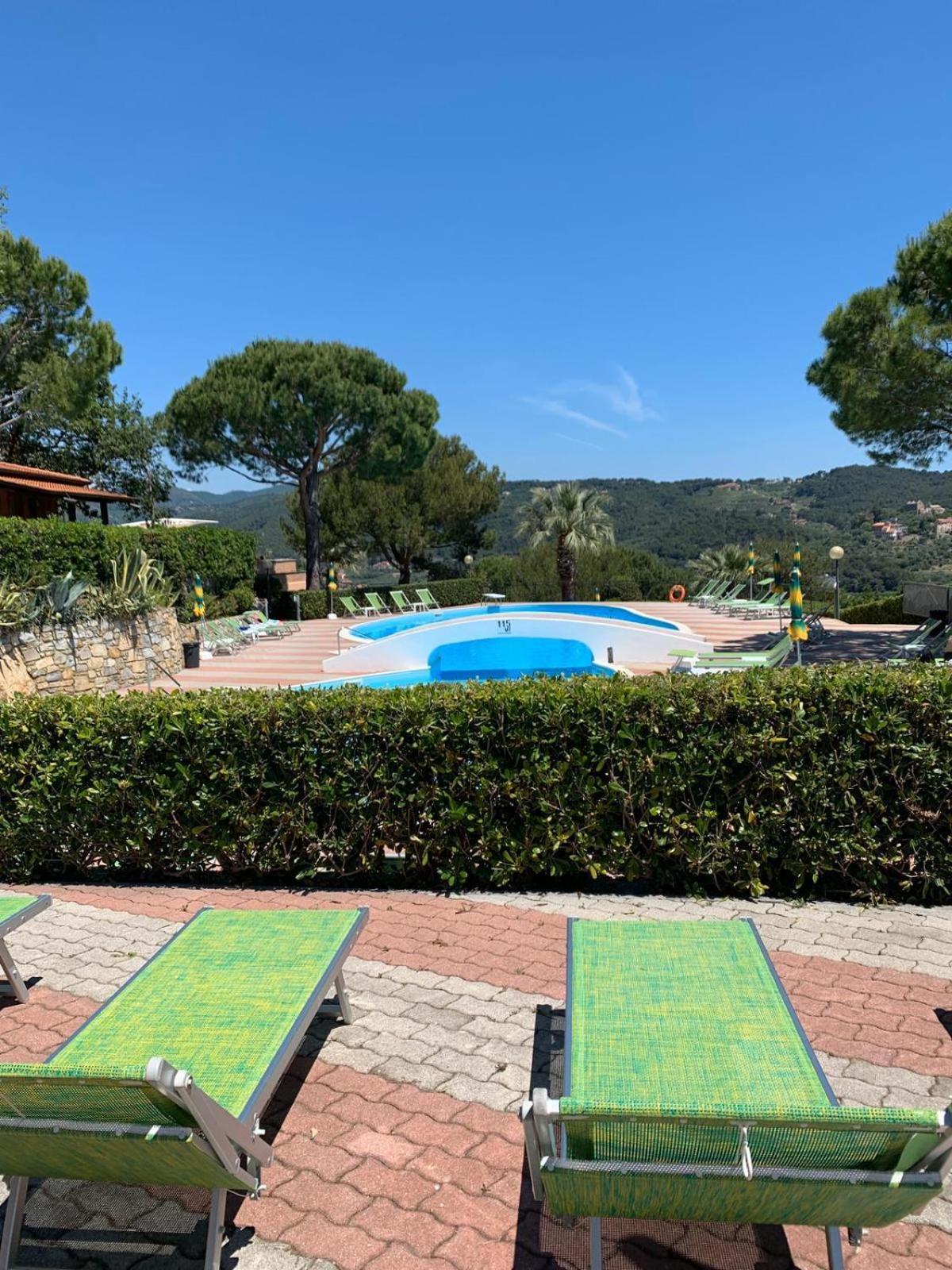 فندق Villino Garden & Pool Marina dʼMarina dʼAndora المظهر الخارجي الصورة